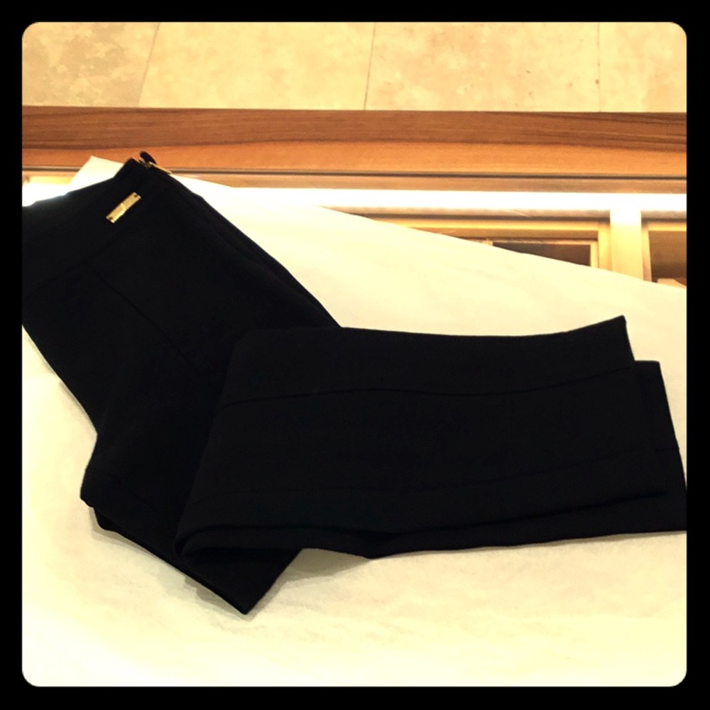 TORY BURCH WOOL/POLYESTER DRESS PANT- Gently Used